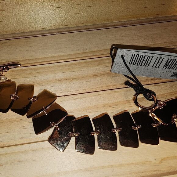 Robert Lee Morris Goldtone Bracelet NWOT - Picture 3 of 4